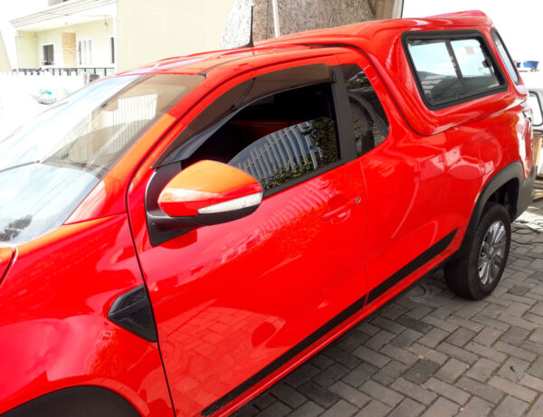 Capota de Fibra para Fiat Strada