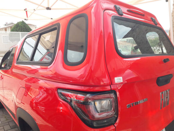 Capota de Fibra para Fiat Strada